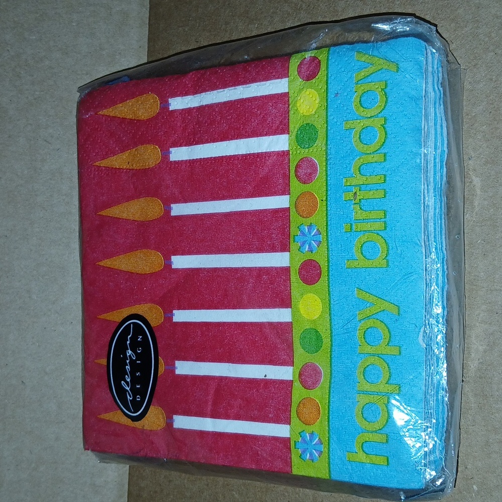 Its A Birthday  20 party cake with candle beverage napkins nwt